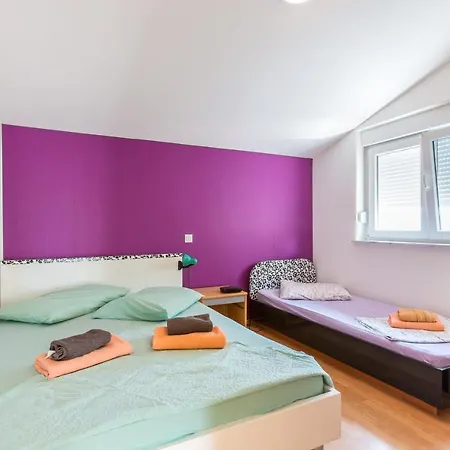 Veljko Apartment *